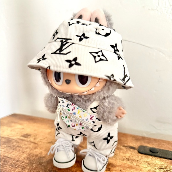 Macaron Labubu Sesame Bean in LV - Picture 2 of 3